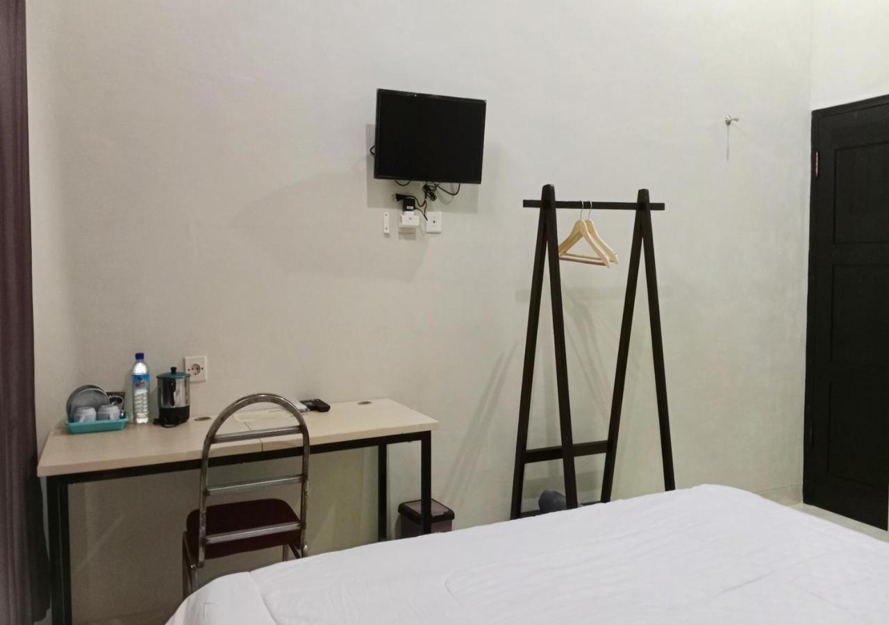 Grand Khalifah Guesthouse Sumbawa Экстерьер фото