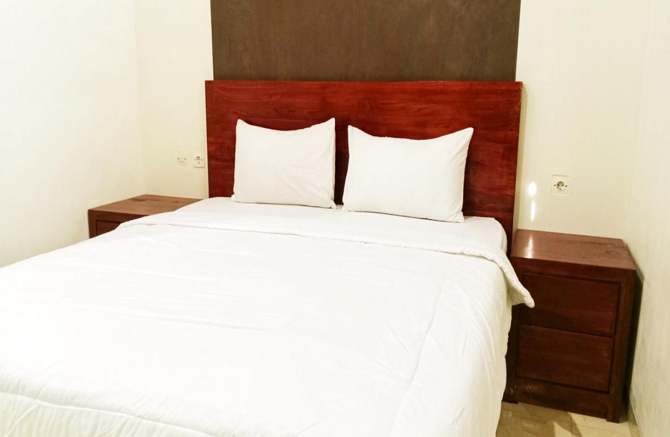 Grand Khalifah Guesthouse Sumbawa Экстерьер фото