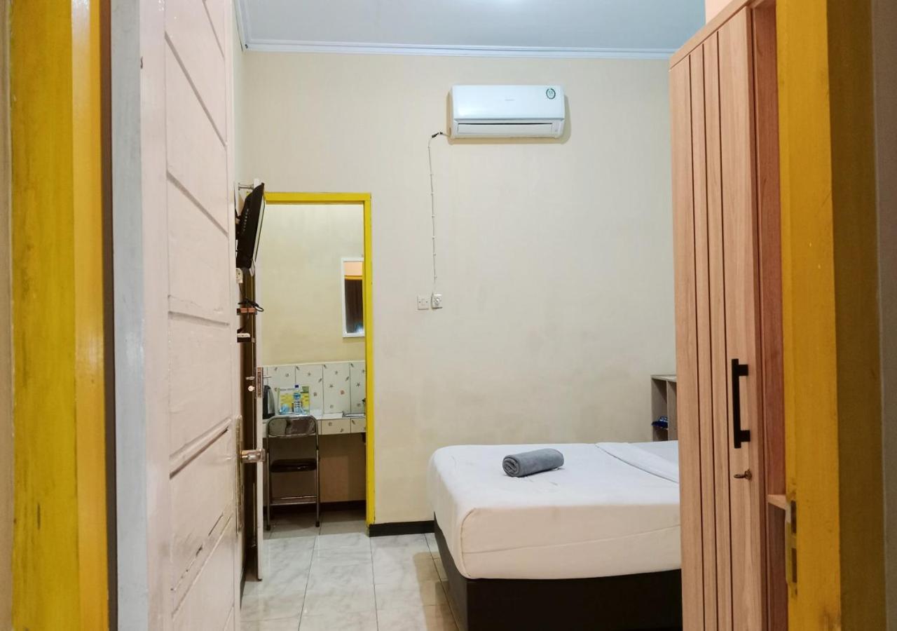 Grand Khalifah Guesthouse Sumbawa Экстерьер фото